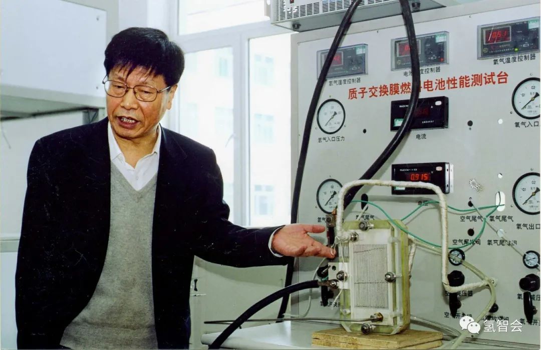 衣宝廉：做国家的一枚燃料电池，发光发热