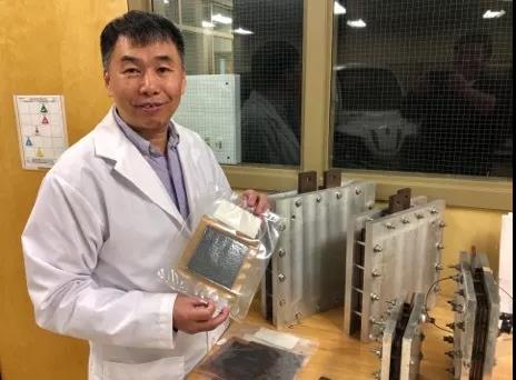 滑铁卢大学推新型燃料电池 可让现有电动汽车续航增长10倍